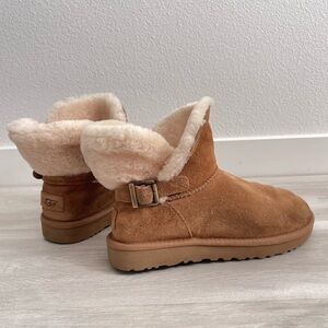 UGG KAREL Chestnut Short Mini Women’s Sheepskin Suede Leather Boots